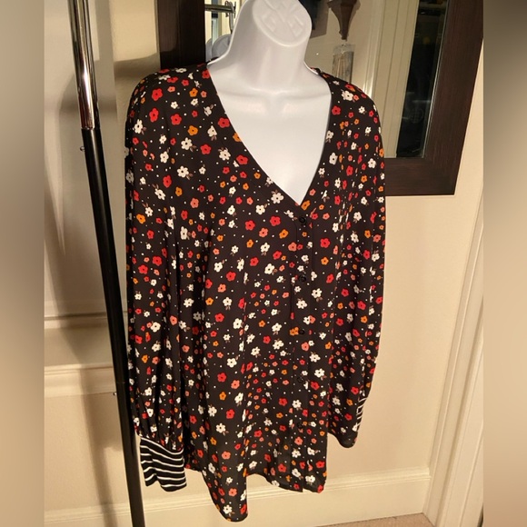Cabi Cheerful Blouse- XL- Fall ‘20 collection - Picture 2 of 7